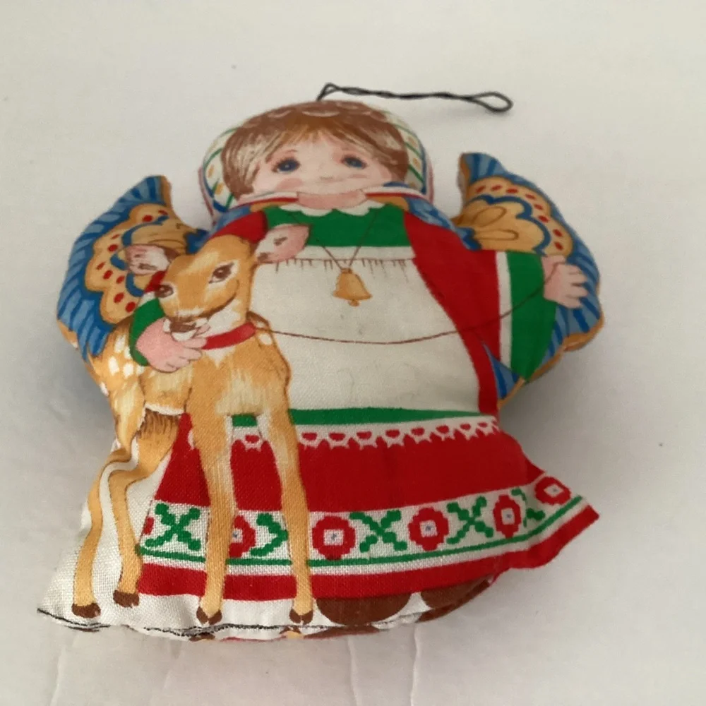 Lot of 6 Angels Cut, Sew and Stuffed Soft Fabric Christmas Ornaments Vintage 70s - Picture 9 of 10